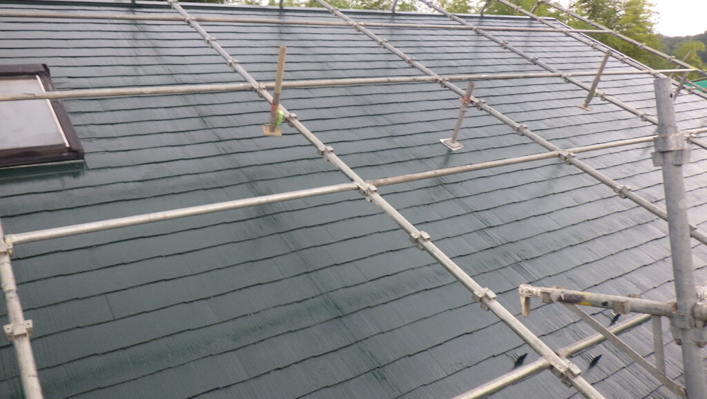 スレート屋根の塗装工事が終了しました