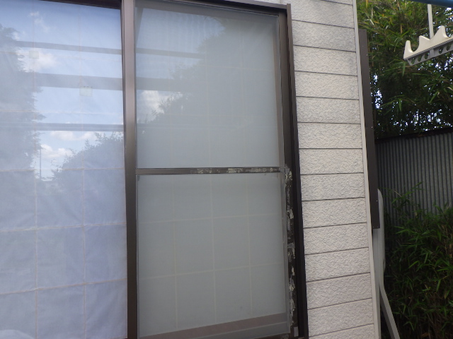 網戸張り替え終了です