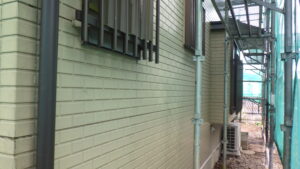 施行前の１階外壁の状態です