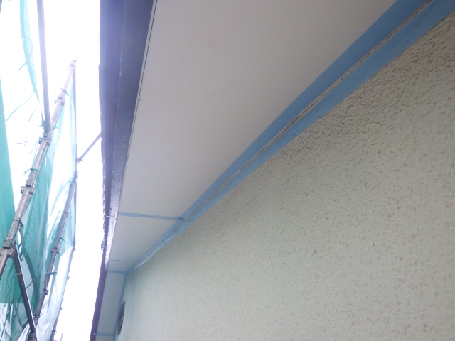 シーリング用の養生をしました