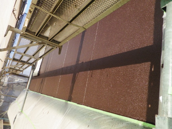 幕板上段の上塗り塗装終了です