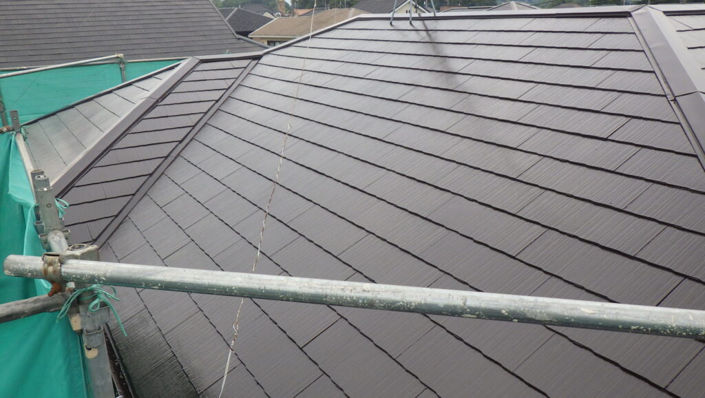 大屋根上塗り塗装終了です