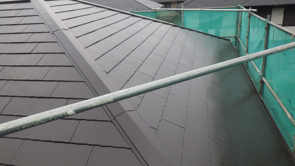 大屋根上塗り塗装終了です