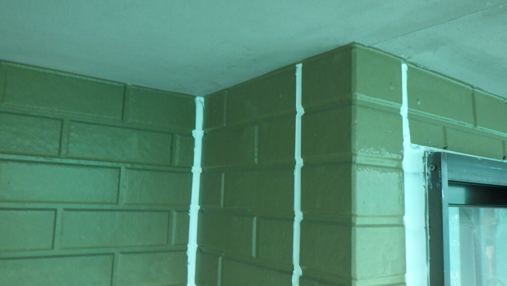 シーリングの打ち替え終了です