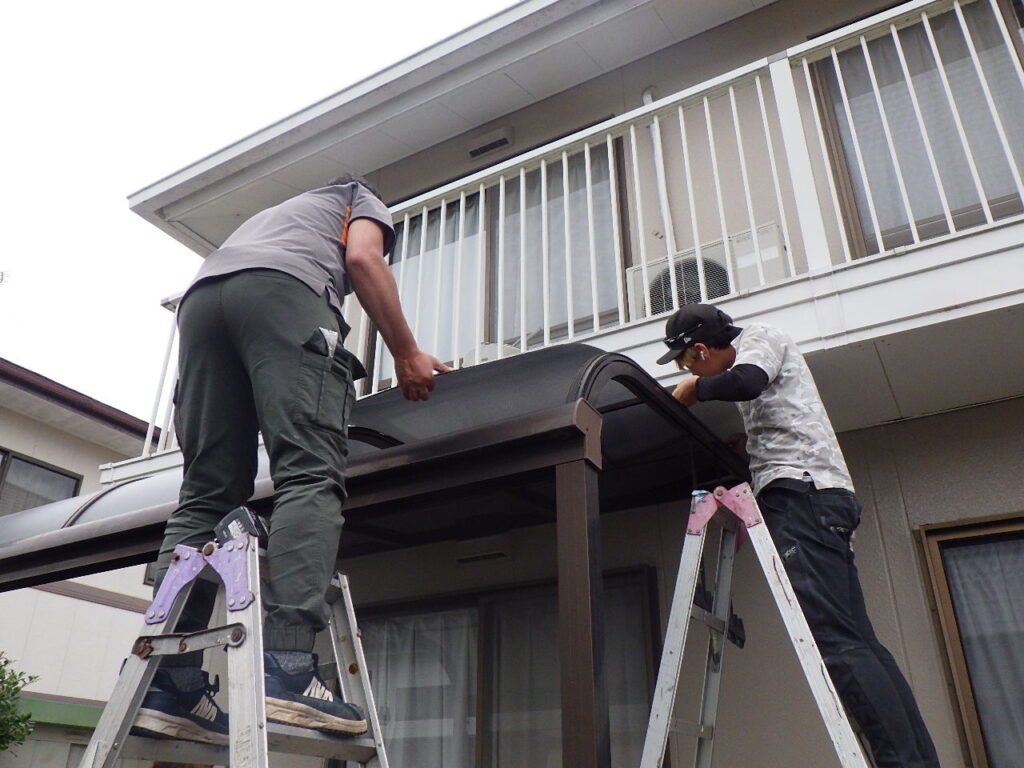 ポリカを戻しました