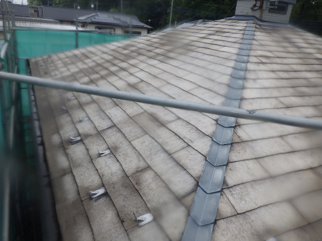 高圧洗浄後の屋根の状態です