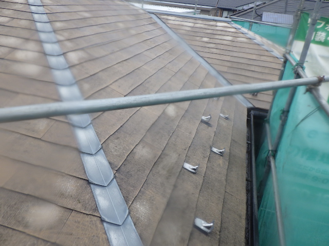 高圧洗浄後の屋根の状態です