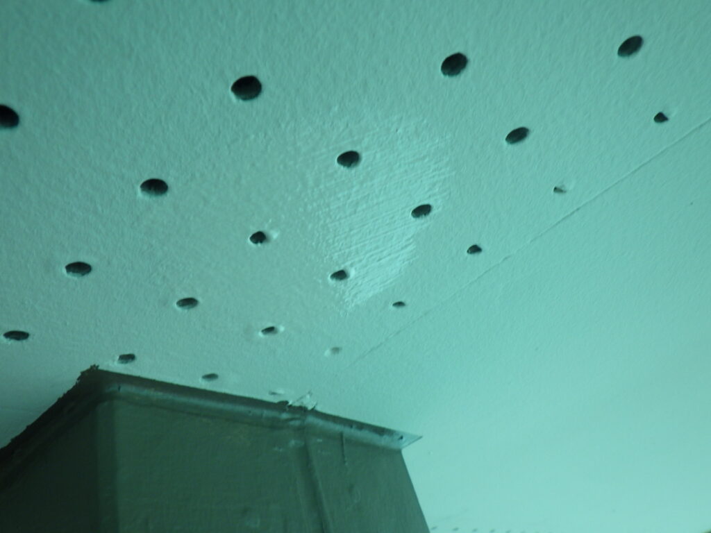 軒天の補修終了です