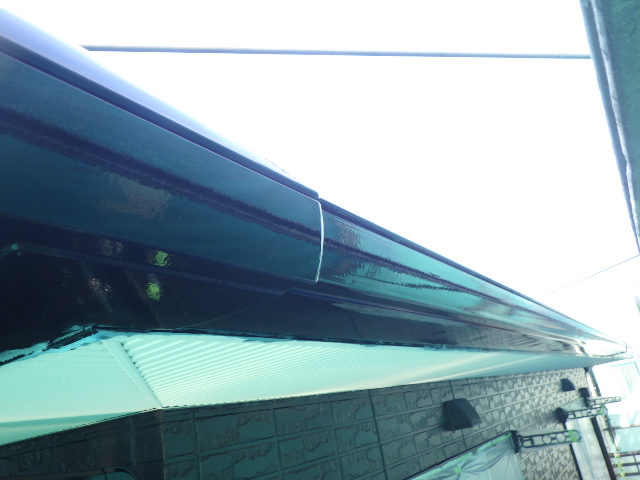 雨樋の中塗り塗装終了です