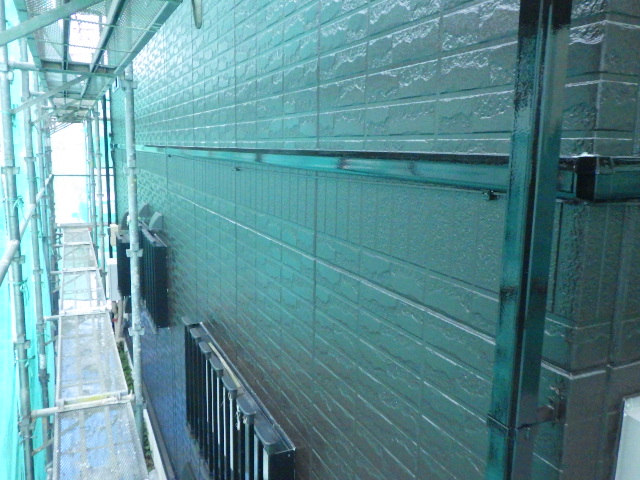 付帯部２回目塗装終了です