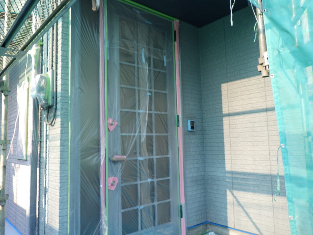 外壁塗装用の養生が終了しました