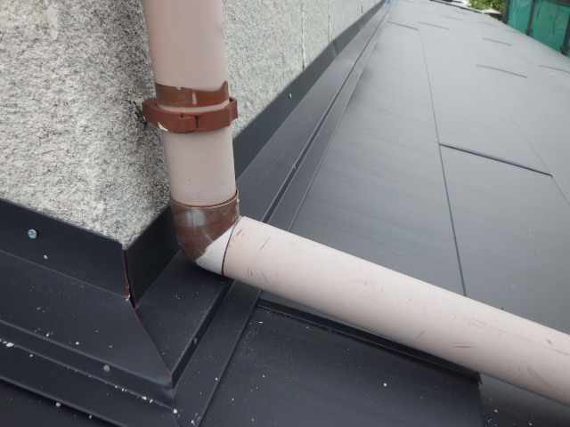 壁水切りを取り付けました