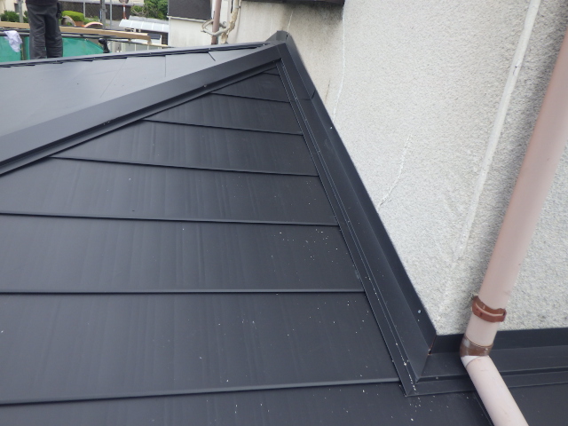 壁水切りを取り付けました