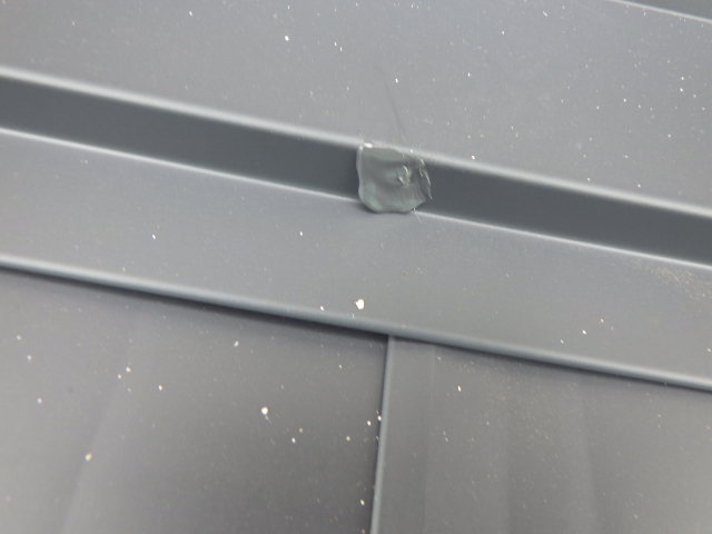 シーリング処理中です