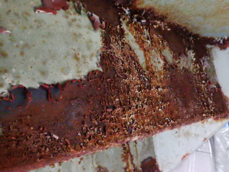 車庫内のH鋼の状態です