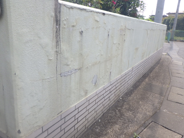 施工前の門塀の状態です