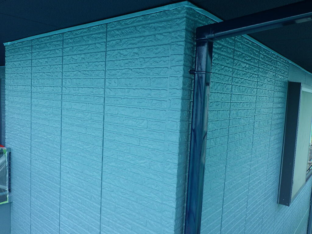 雨樋の中塗り終了です