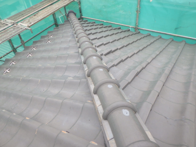 丸瓦取り付け終了です