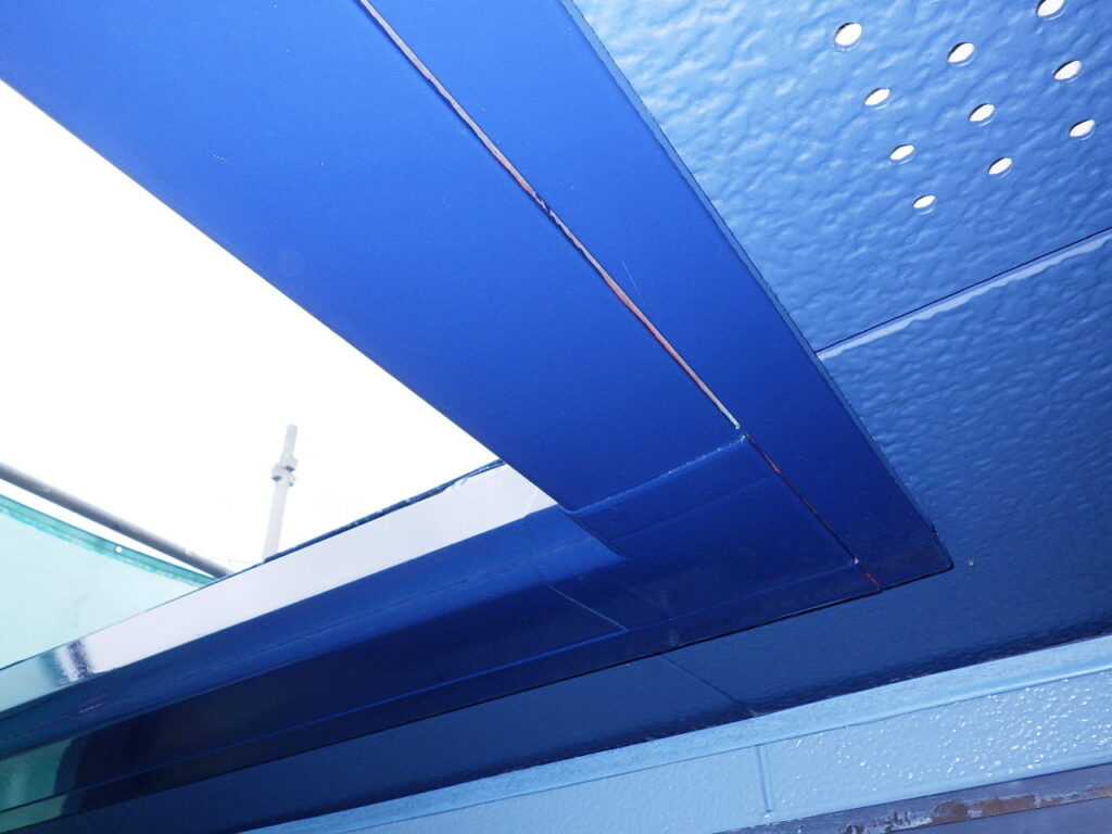 雨樋の中塗り終了です