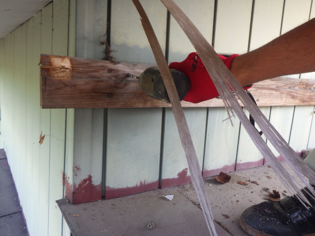 波板の撤去中です