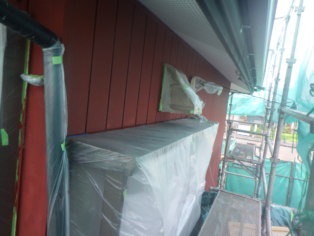 ２階外壁の下塗り終了です