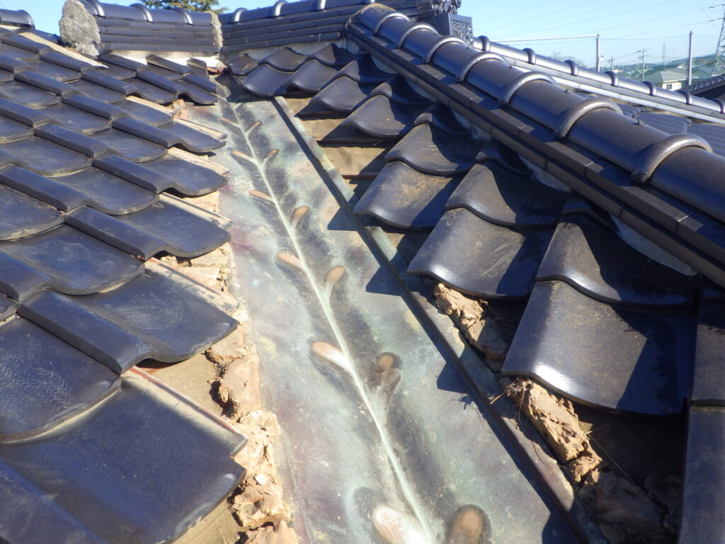 瓦の撤去終了です