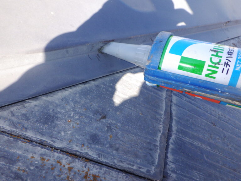 釘頭のシーリング中です