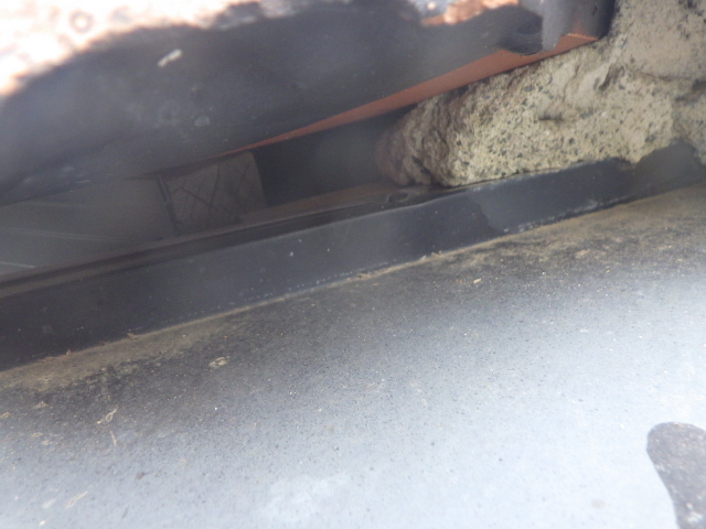 施工前のスズメ口の状態です