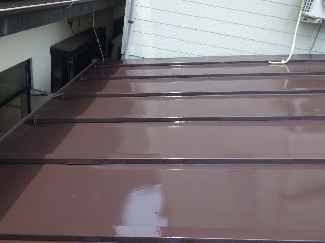 板金屋根の塗装終了です