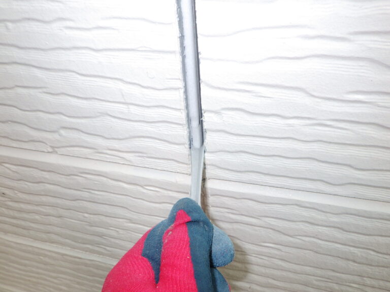 目地の撤去中です