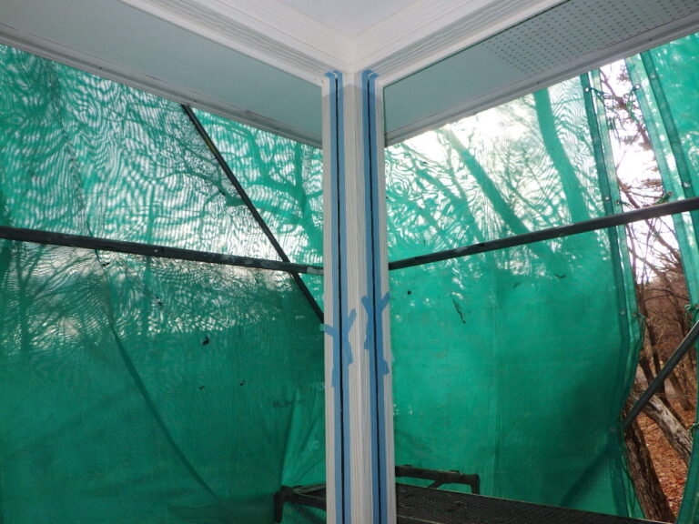 シーリング用の養生をしました