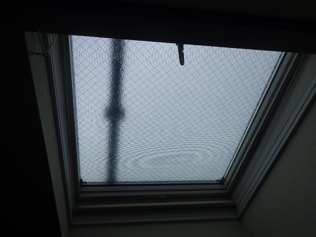 回り縁の取付終了です