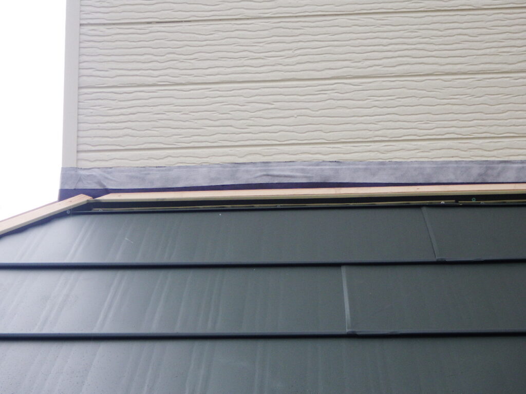 ルーフの貼り終わりです