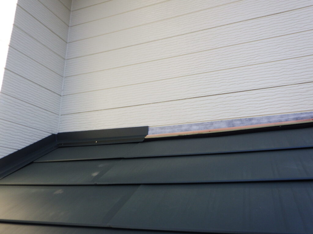 壁水切りを取り付けました