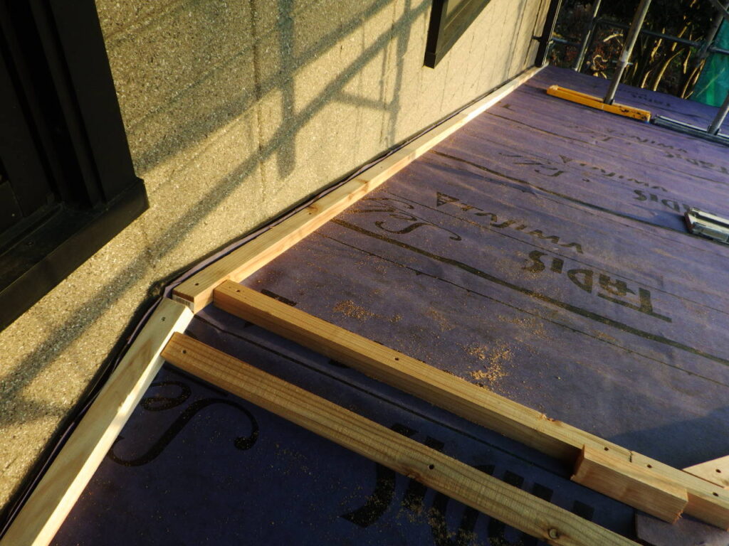 板金下地の取り付け終了です