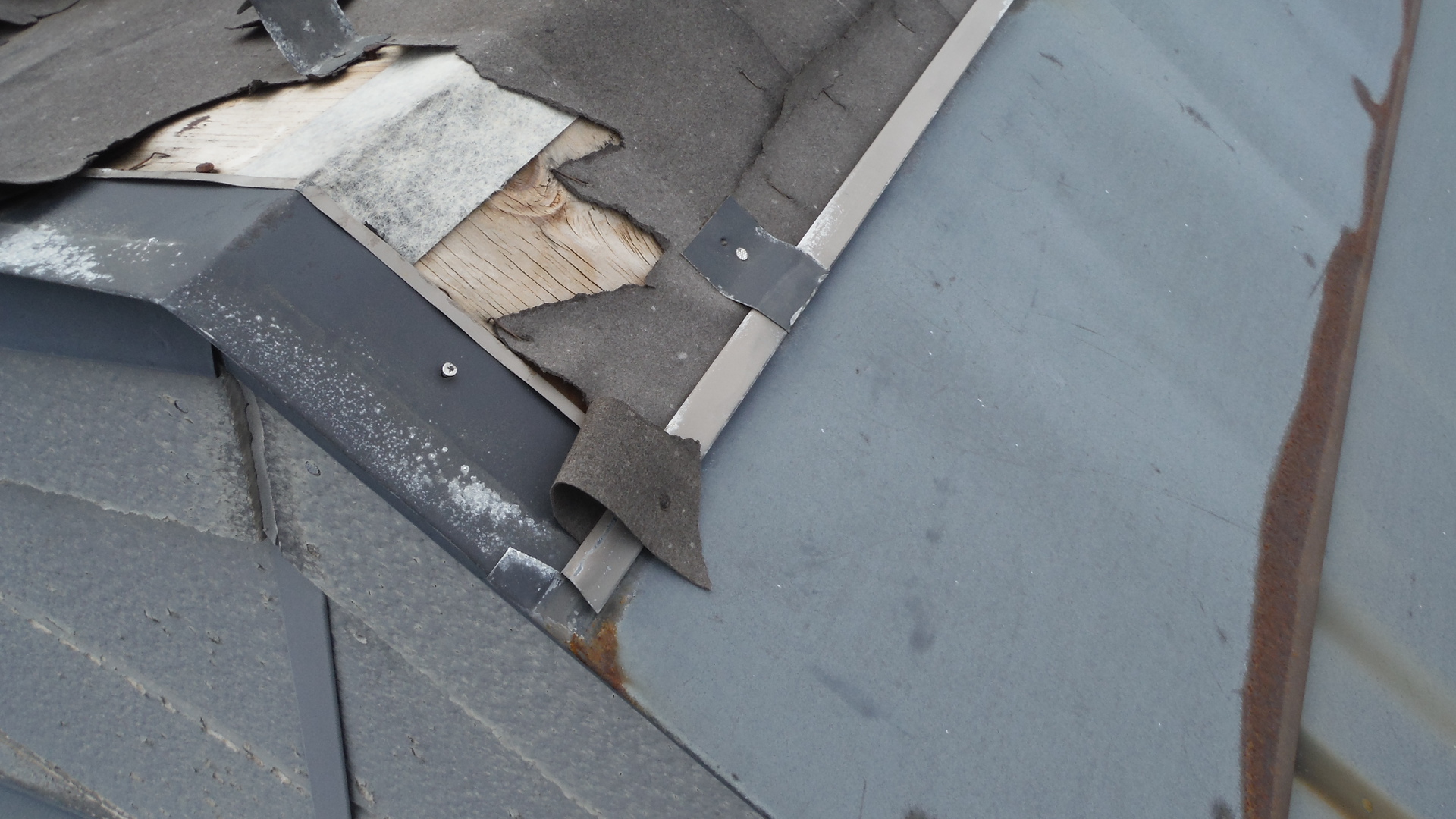 ﾄﾞｰﾏｰ屋根板金修繕