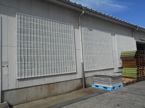 倉庫　メッシュ格子　塗装　全体