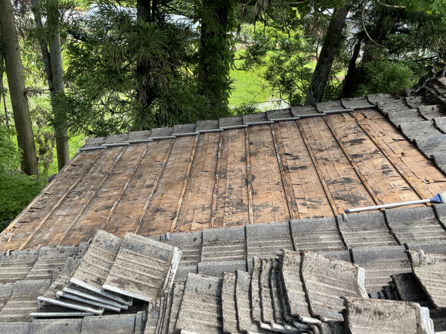 瓦屋根葺き直し工事