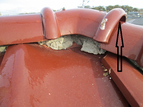 棟瓦のセメントの劣化