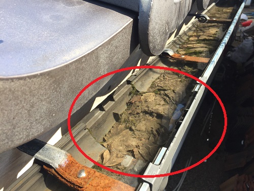 雨樋　集水器　泥　軒樋