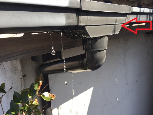 雨樋　集水器　雨たれ