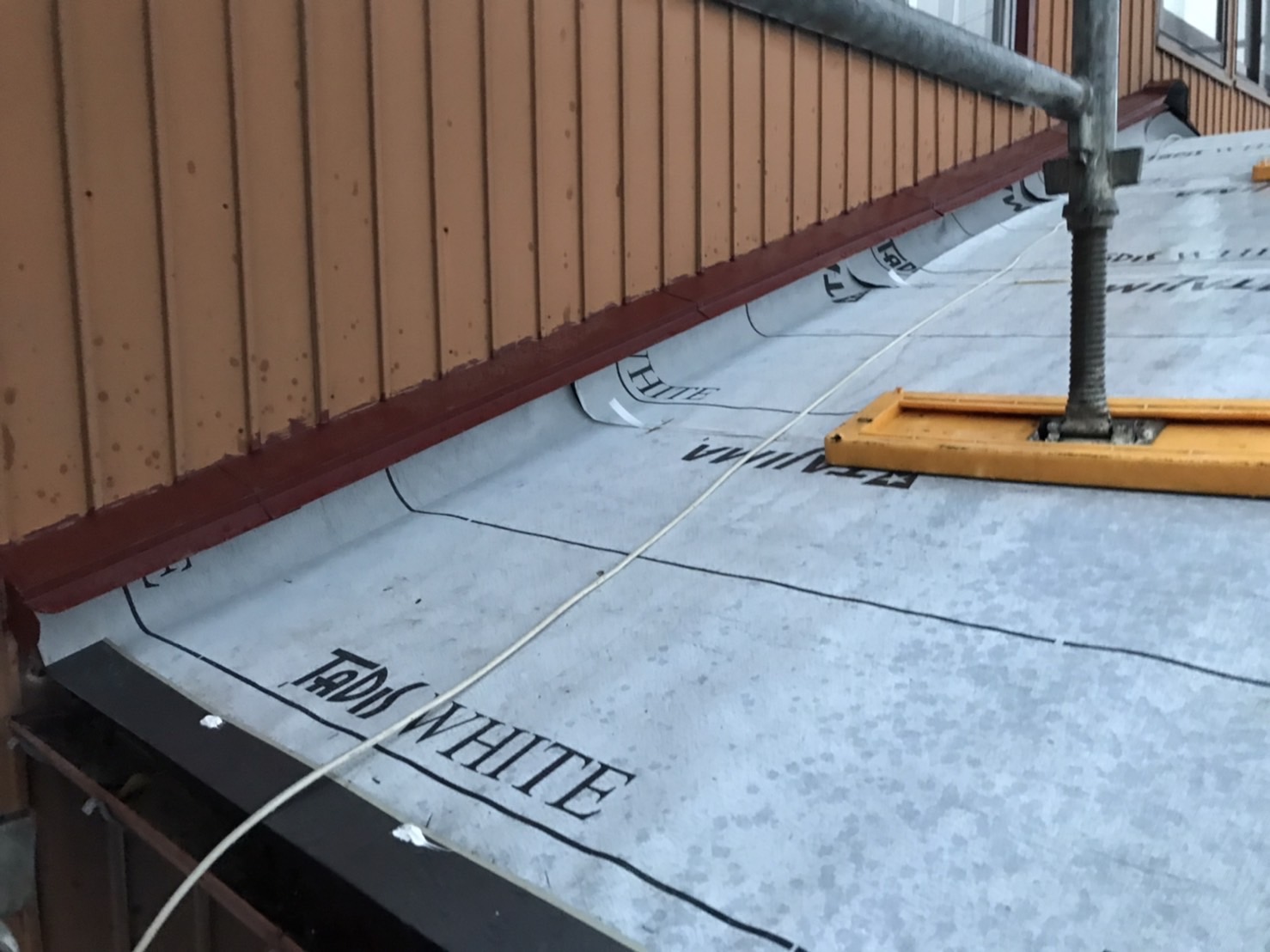 瓦屋根葺き替え工事