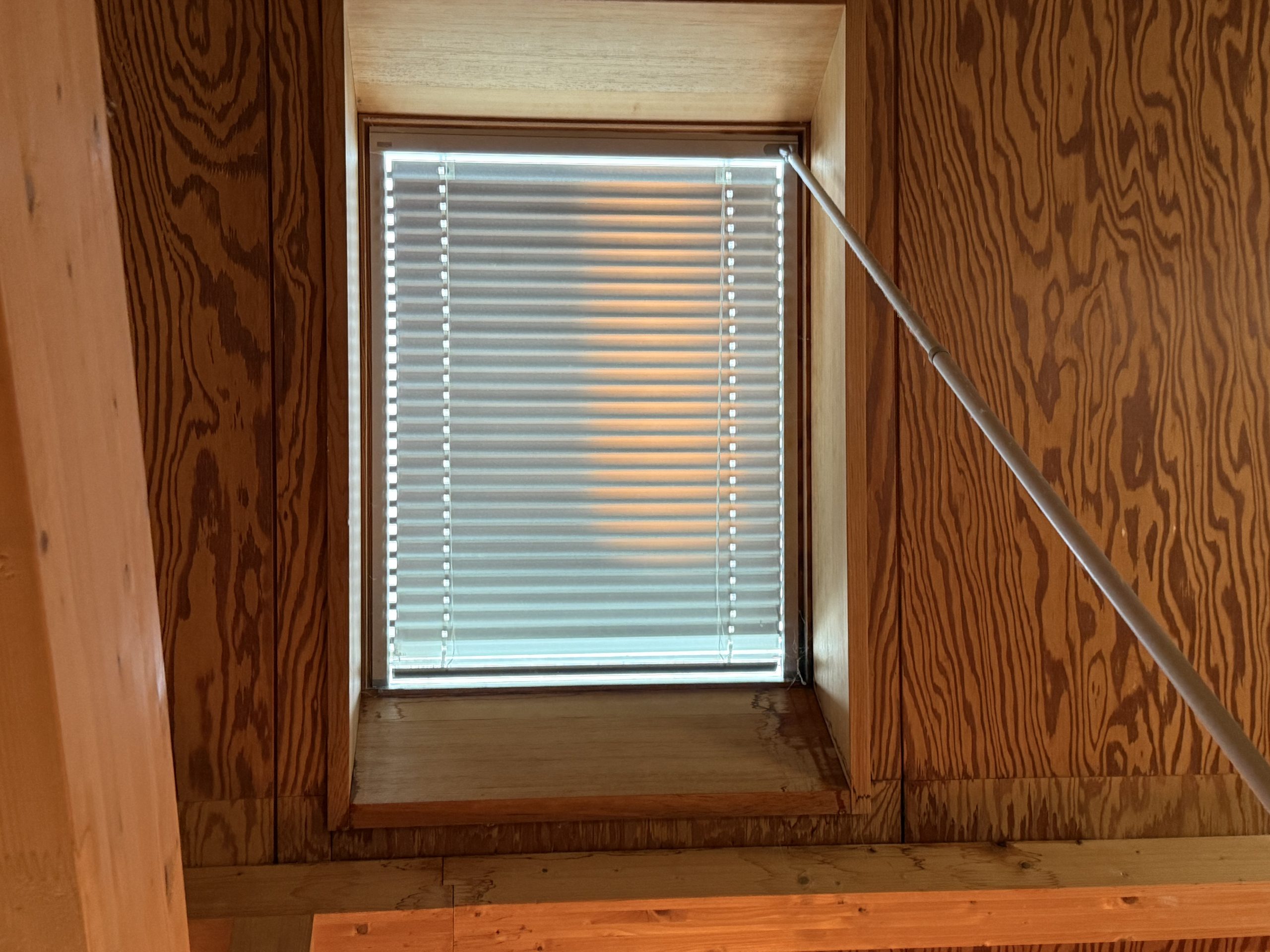 天窓から雨漏れ 現地調査