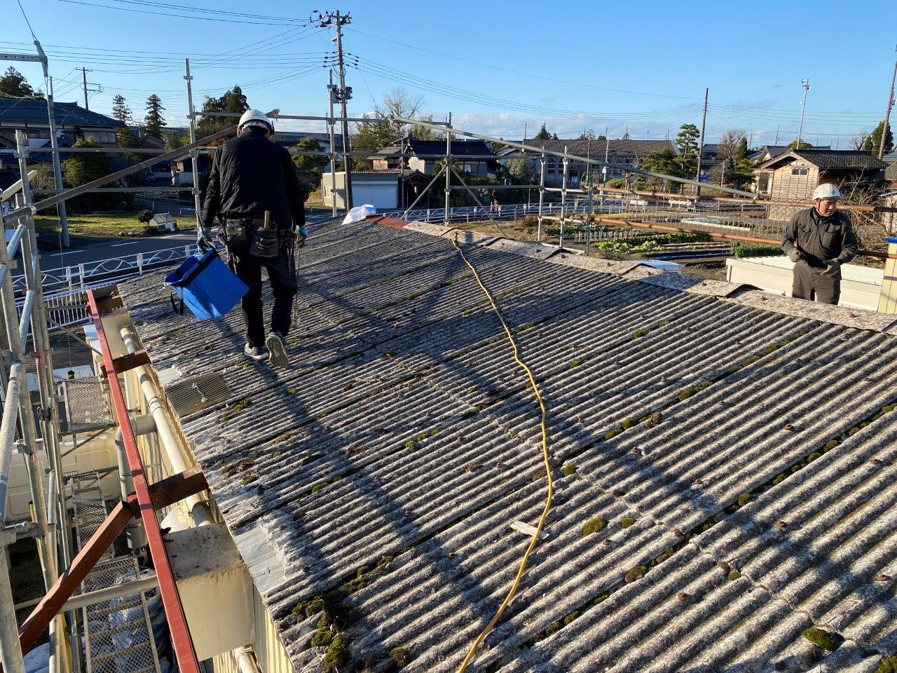 新潟市南区にある社屋にて屋根カバーリング工事