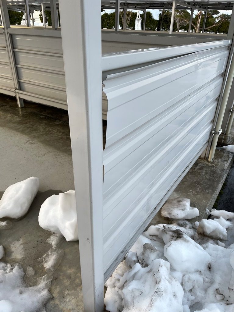 サイクルポートの修繕工事