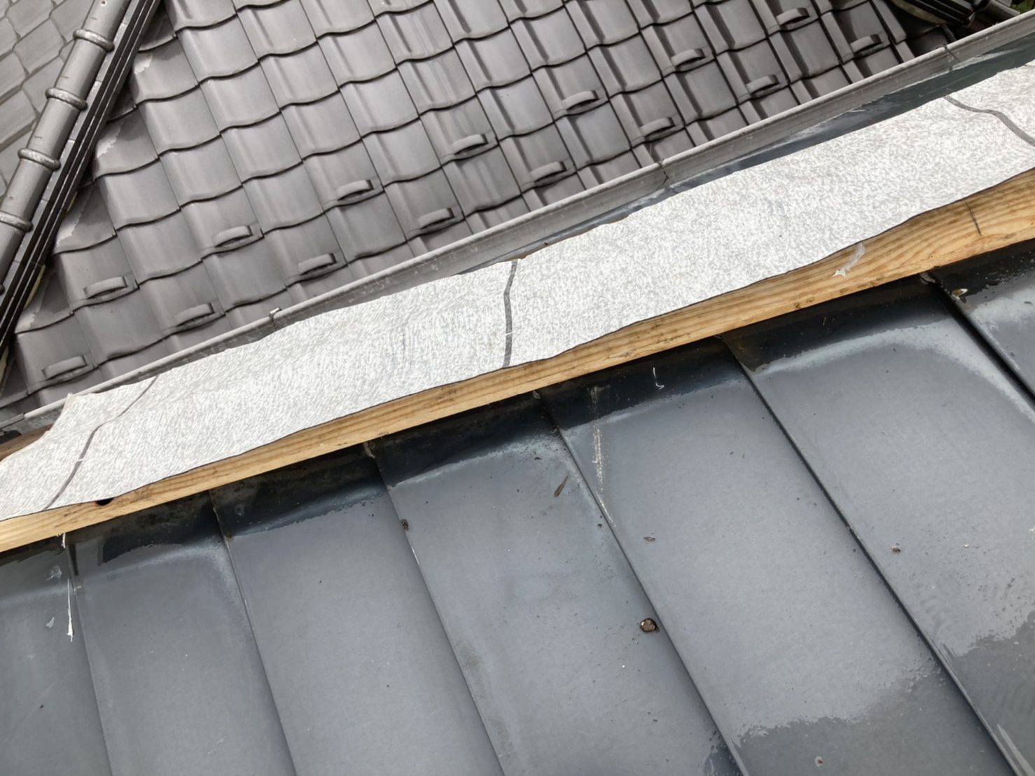 棟板金応急処置