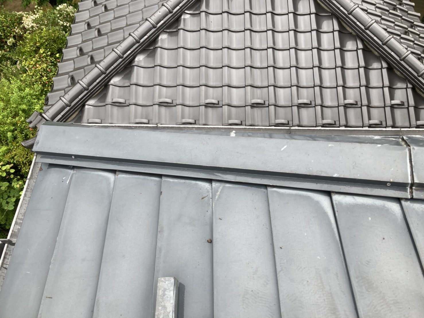 棟板金応急処置