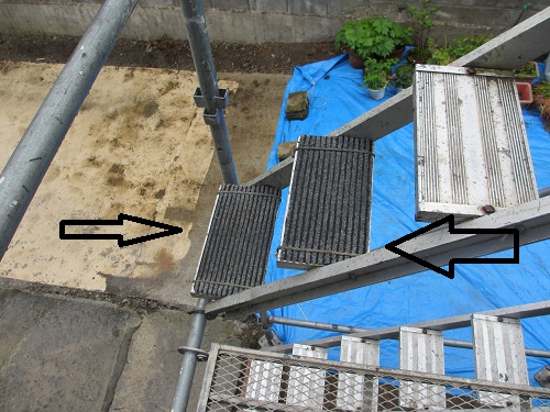 屋根葺き替え工事、仮設足場