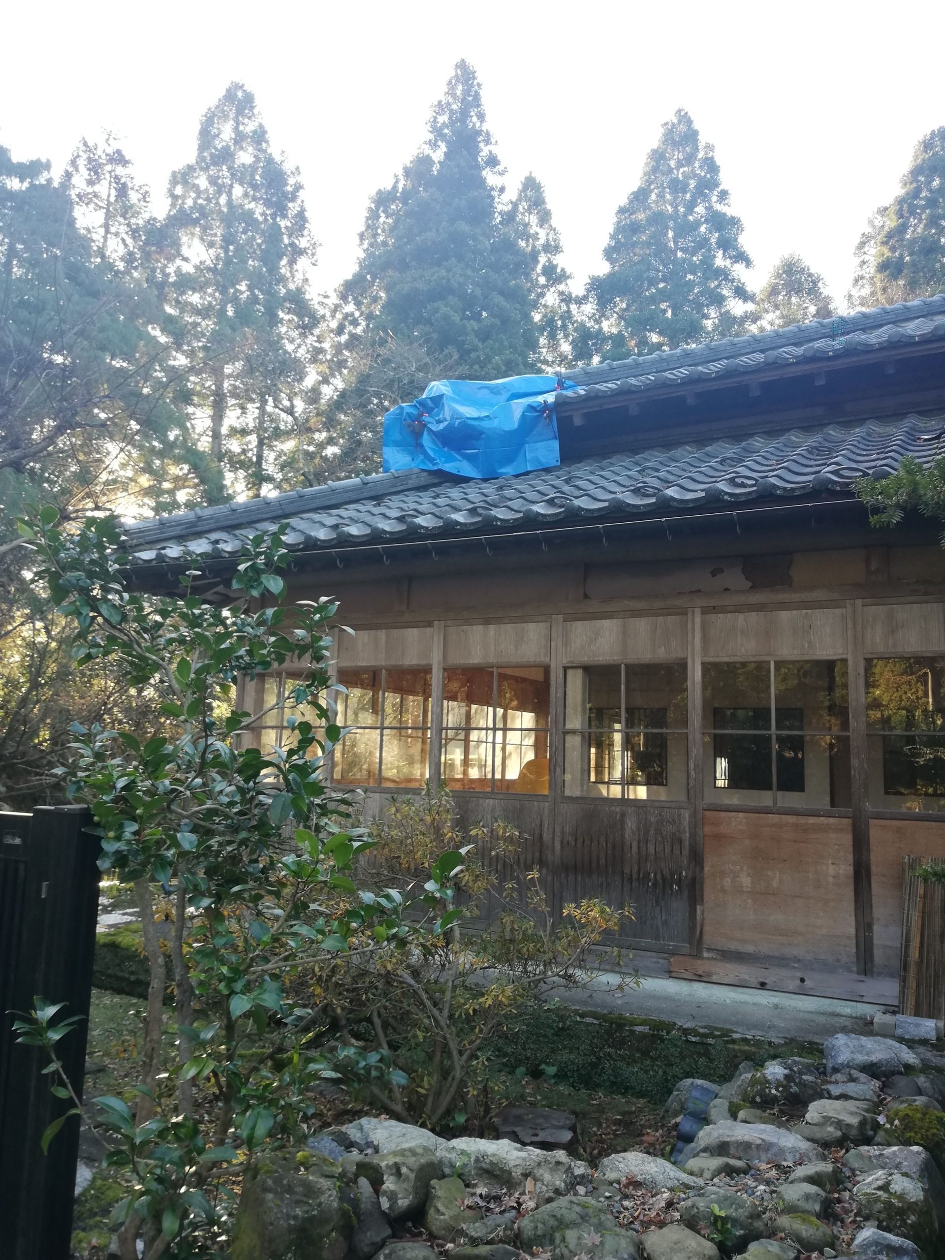 雨漏れ　応急処置