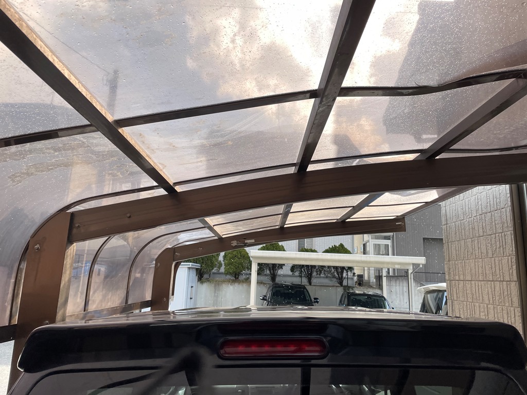 ポリカ屋根張り替え